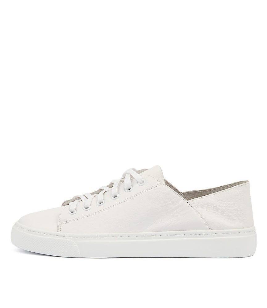 Tilly kicks - white